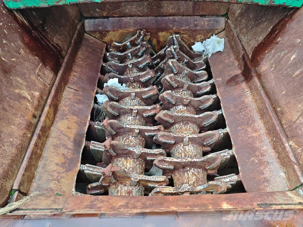 Haas 700x2000 废料粉碎机