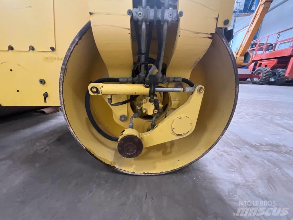 Bomag BW 138 AD 双轮压路机