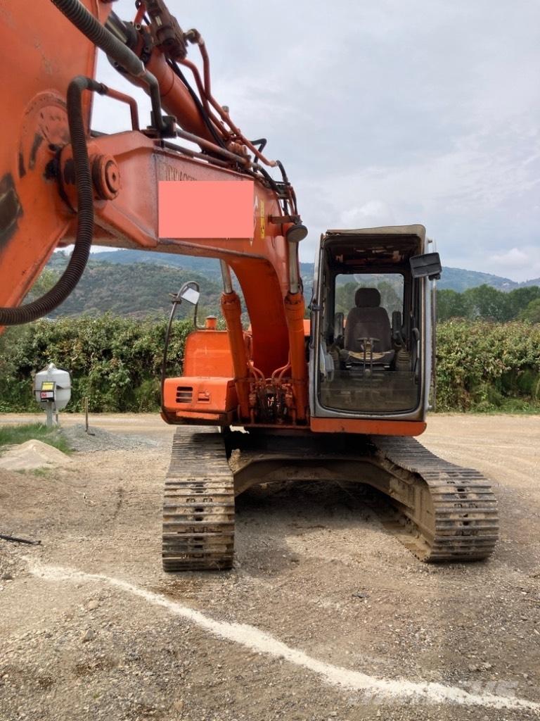 Hitachi EX 135 履带挖掘机