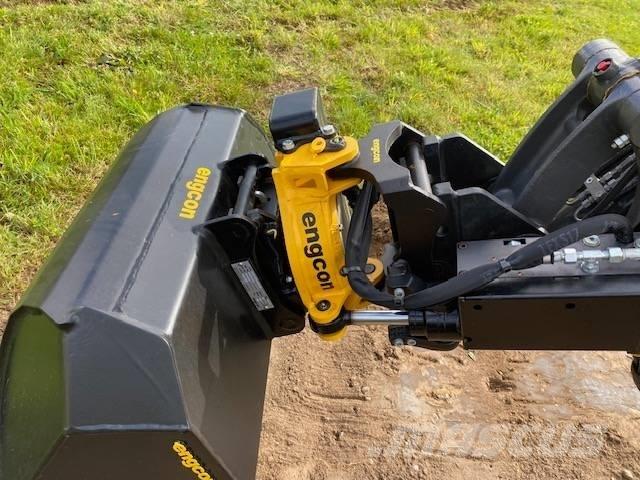 Eurocomach 22 SR 小型挖掘机