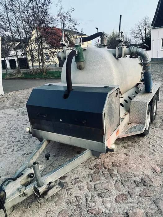 Głowacz G3 罐式拖车