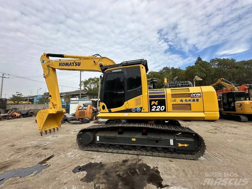 Komatsu PC 220 履带挖掘机