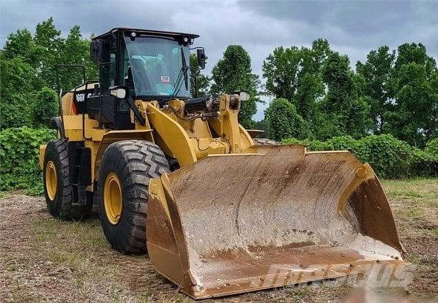 CAT 966M 轮式装载机
