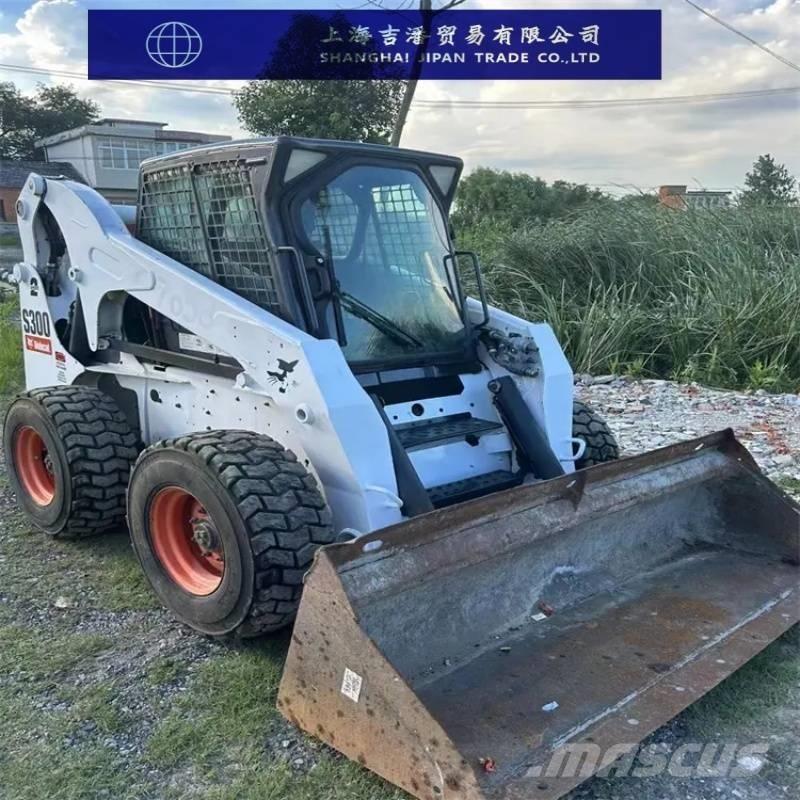 Bobcat s 300 滑移装载机