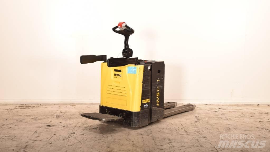 Hyster P 2.0 S 电动搬运车