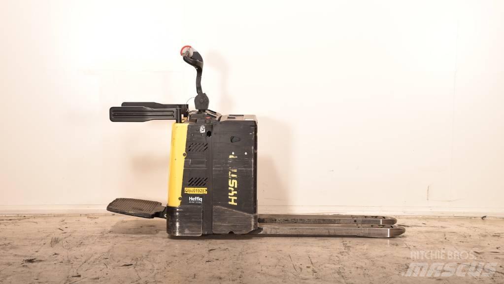 Hyster P 2.0 S 电动搬运车
