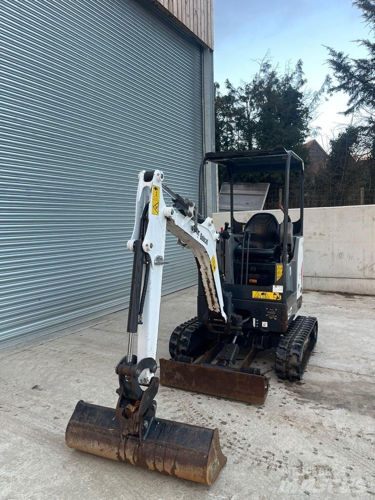 Bobcat E 17 小型挖掘机