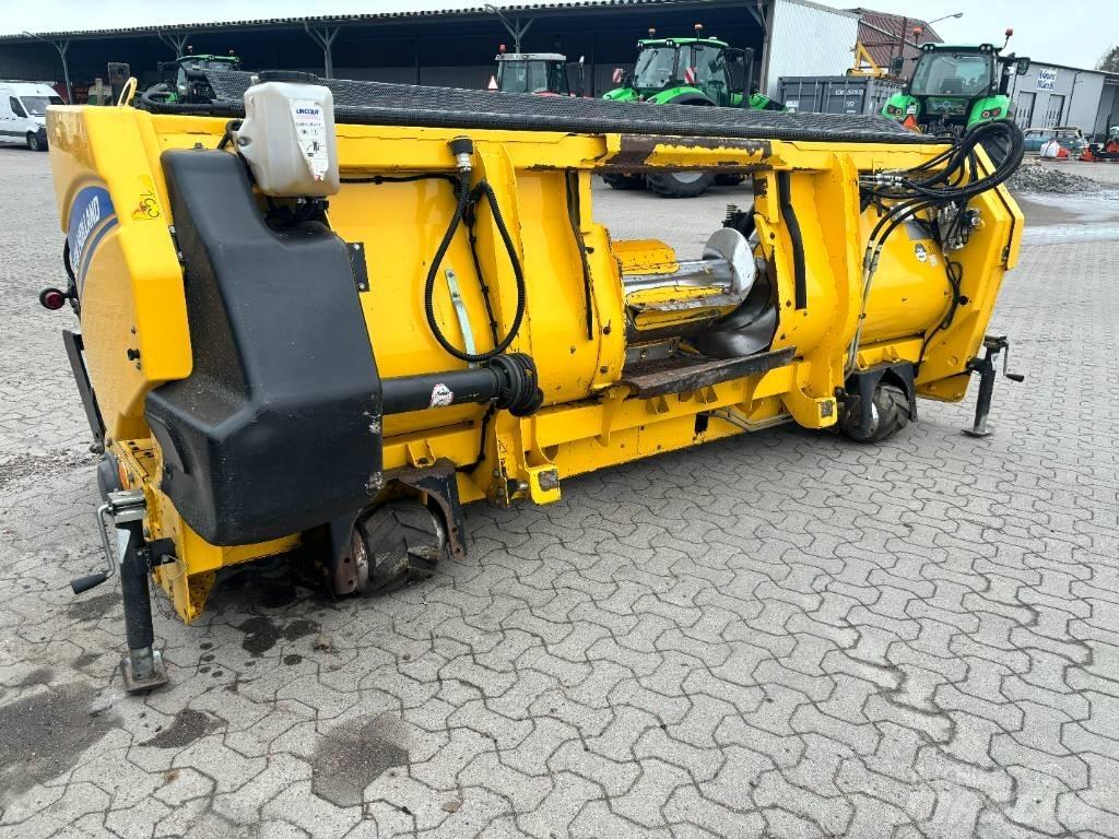 New Holland FR 500 自走式青贮饲料收割机
