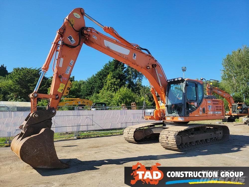 Doosan DX 225 LC-3 履带挖掘机