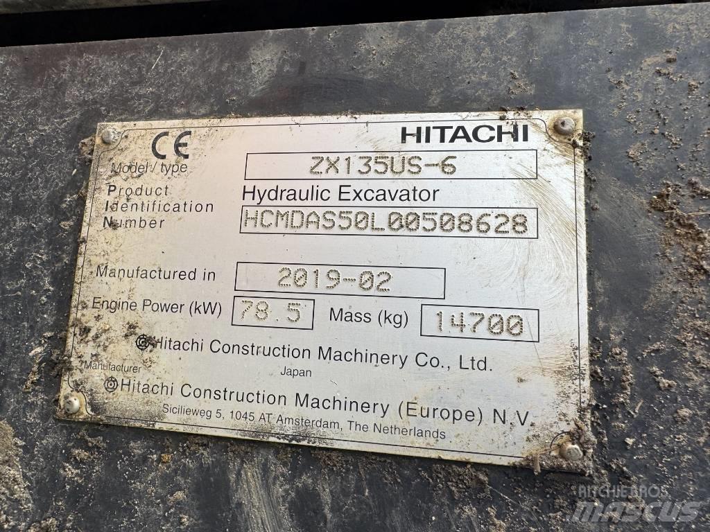 Hitachi ZX 135 US-6 履带挖掘机