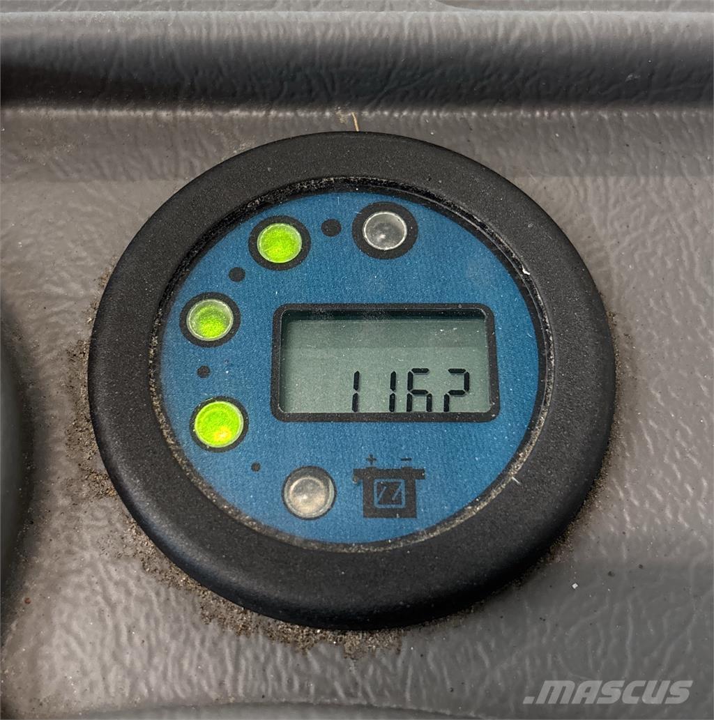 Atlet A160 行走式堆垛机