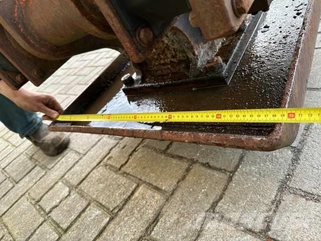 Ho-pac 4600 振动打桩锤