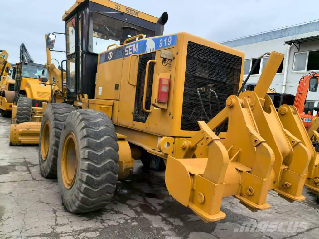SEM 919 平地机/推土机