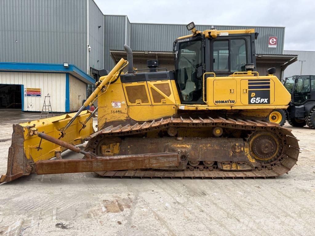 Komatsu D65PX-18 履带式推土机