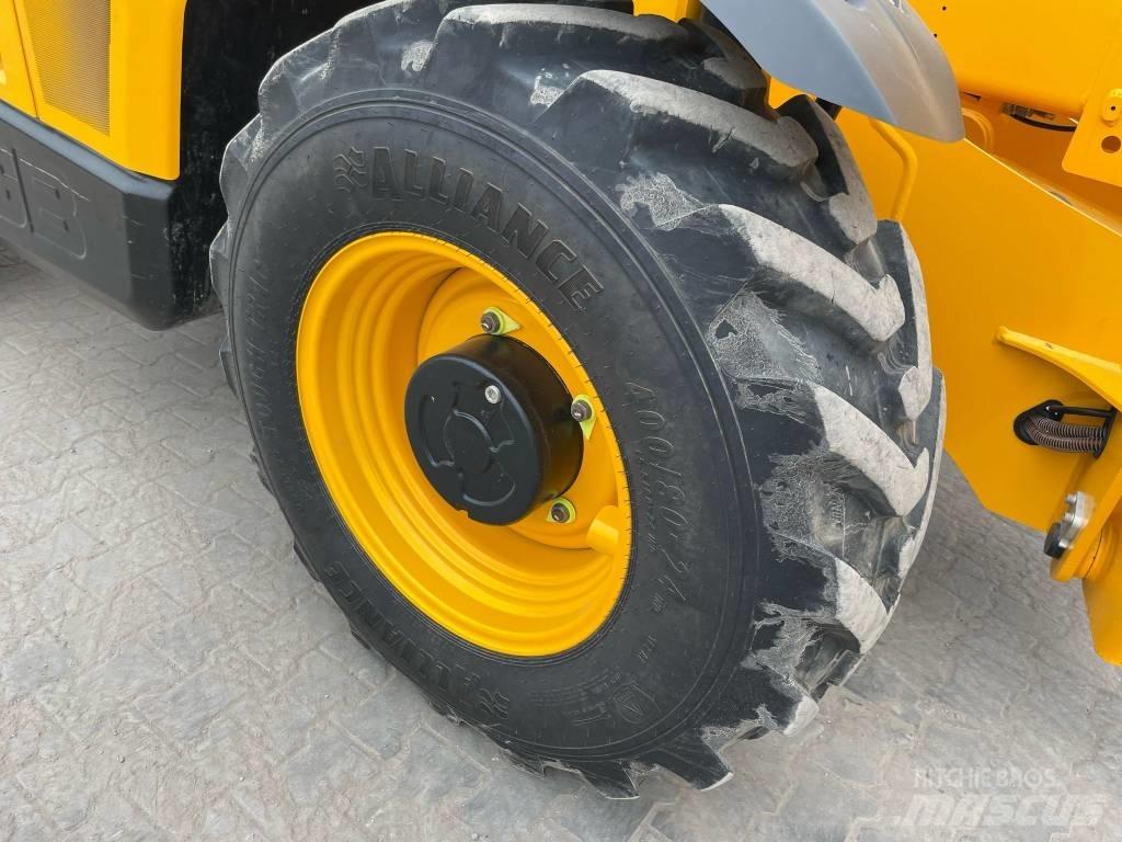 JCB 540-180 伸缩臂叉装车|叉装车