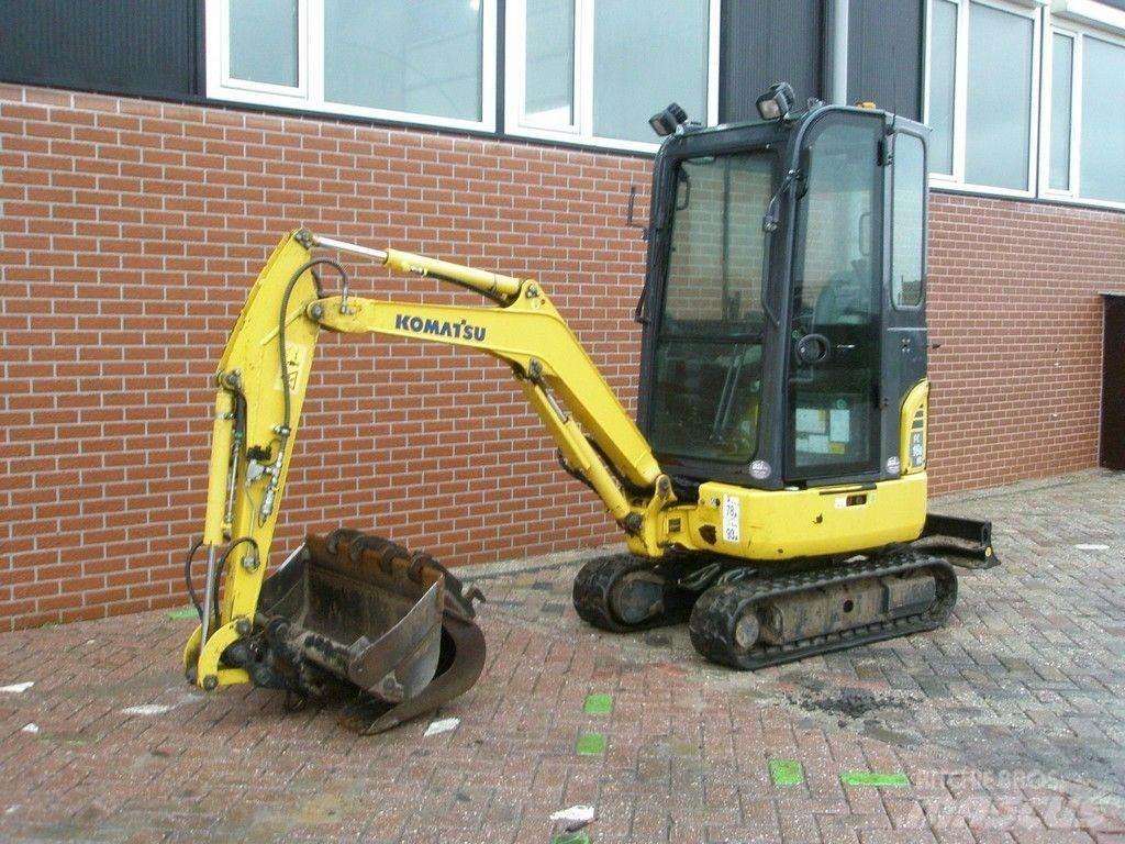Komatsu PC16R-3HS 小型挖掘机
