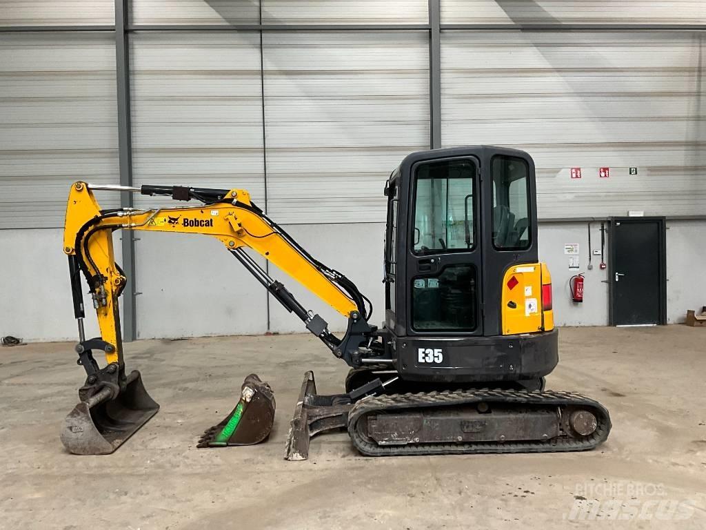 Bobcat E 35 小型挖掘机