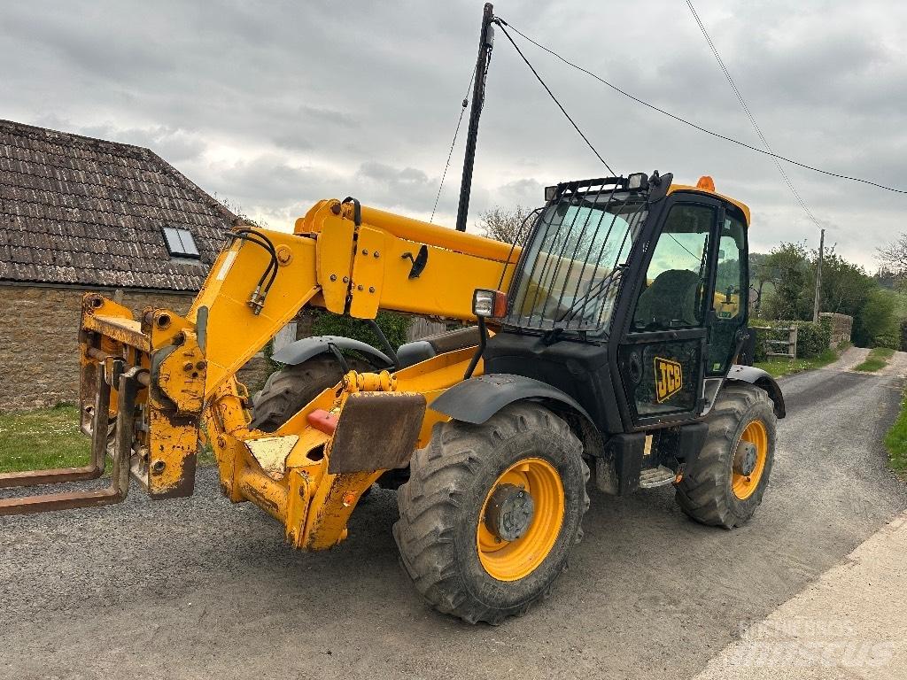 JCB 535-125 伸缩臂叉装车|叉装车