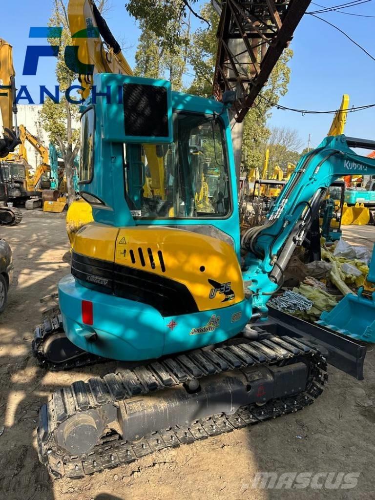 Kubota U 35 小型挖掘机