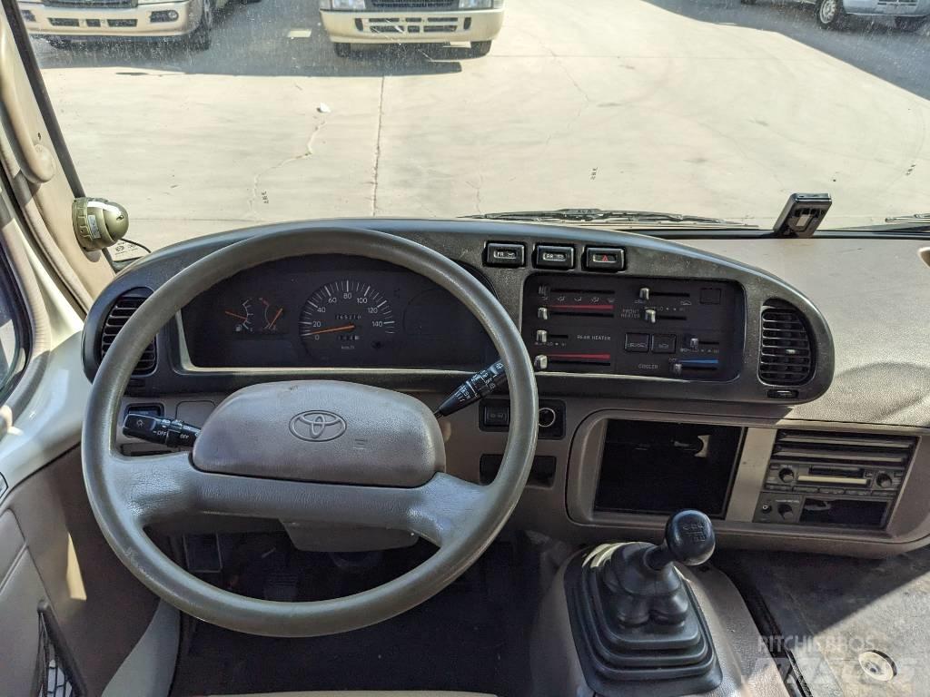 Toyota Coaster Bus 迷你巴士
