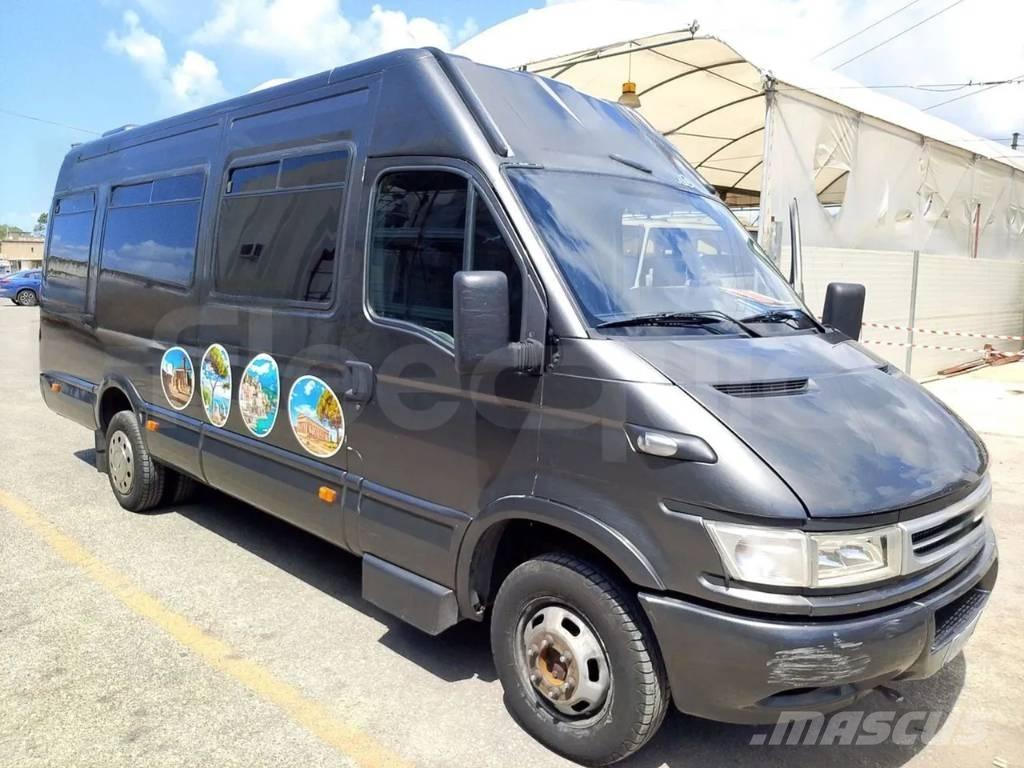 Iveco Daily 迷你巴士