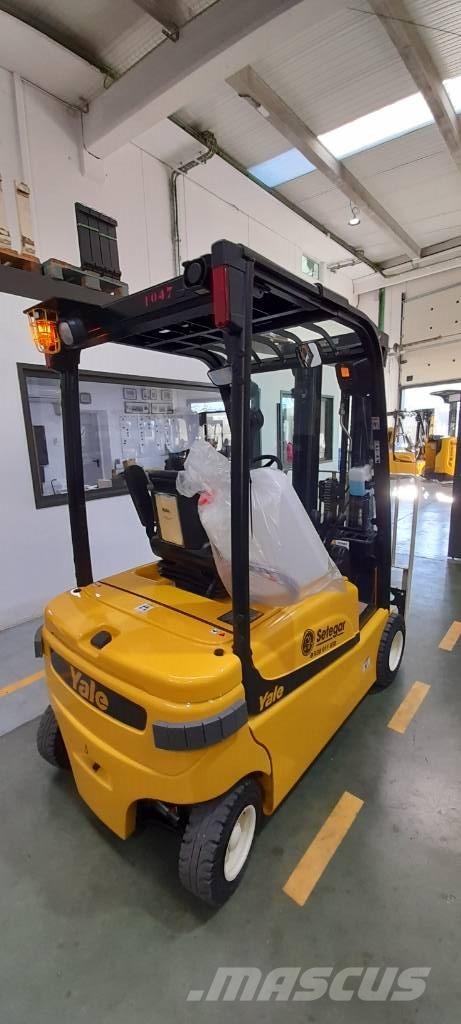 Yale ERP 18 VF LWB 电动叉车