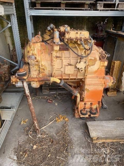 Fiat-Hitachi 350 传动装置