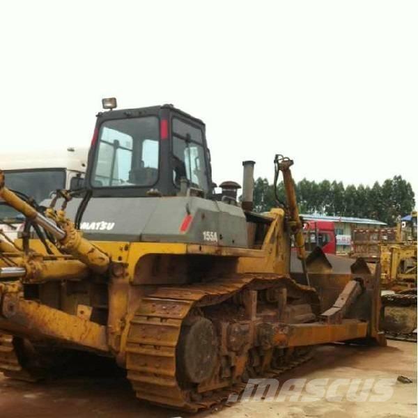 Komatsu d155a-3 履带式推土机