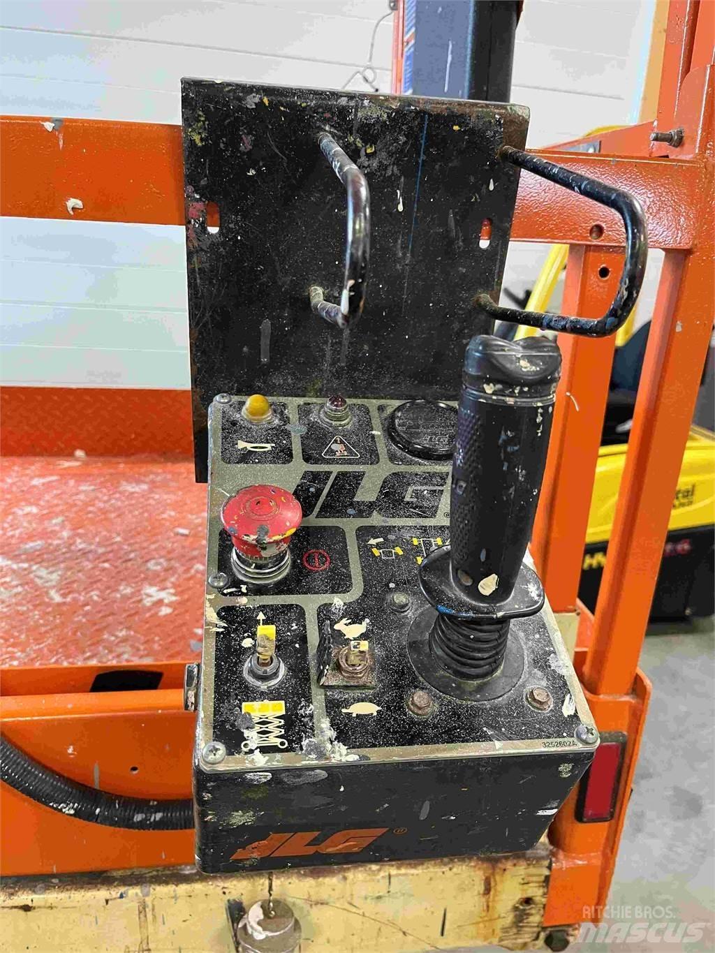 JLG 2646E2 剪叉式升降机