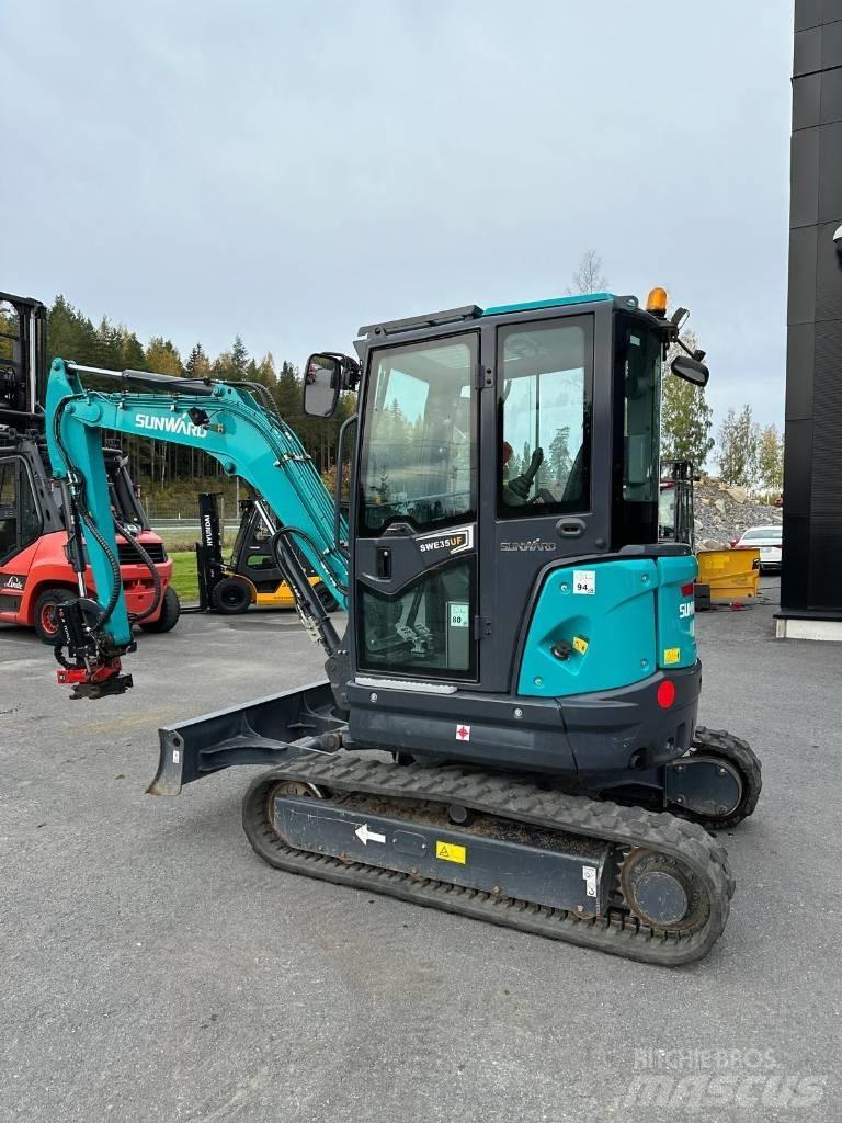 Sunward SWE35Uf 小型挖掘机