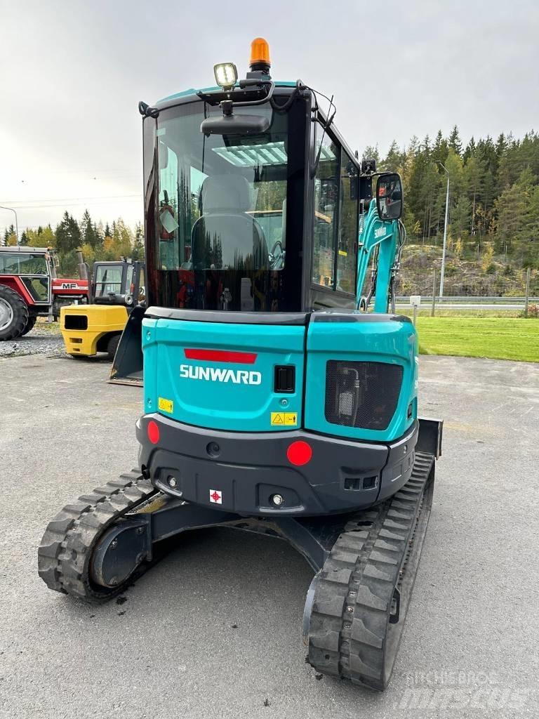 Sunward SWE35Uf 小型挖掘机