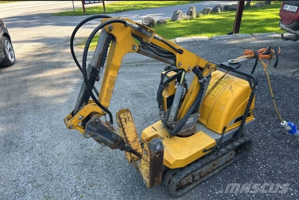 Brokk 40 组装挖掘机