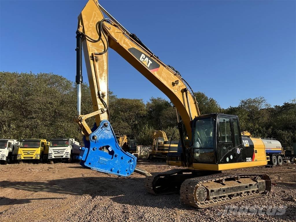 CAT 320D 履带挖掘机