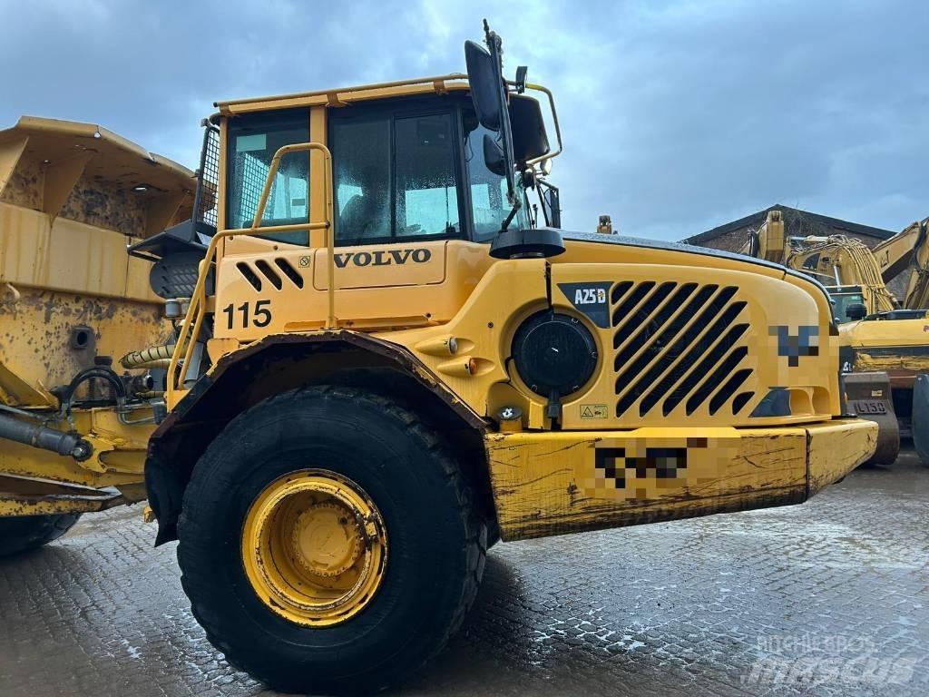 Volvo A 25 D 铰接式自卸车