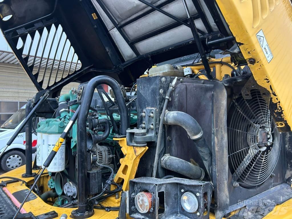 Volvo A 25 D 铰接式自卸车