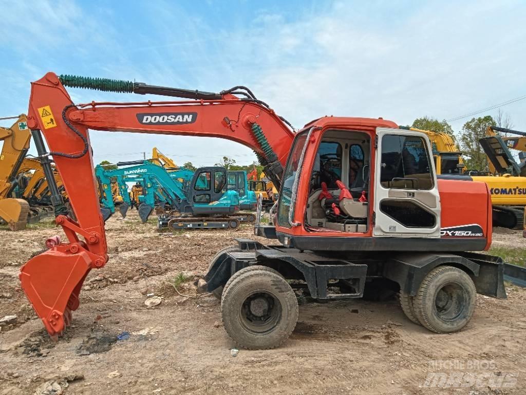 Doosan DH 150 W-7 履带挖掘机