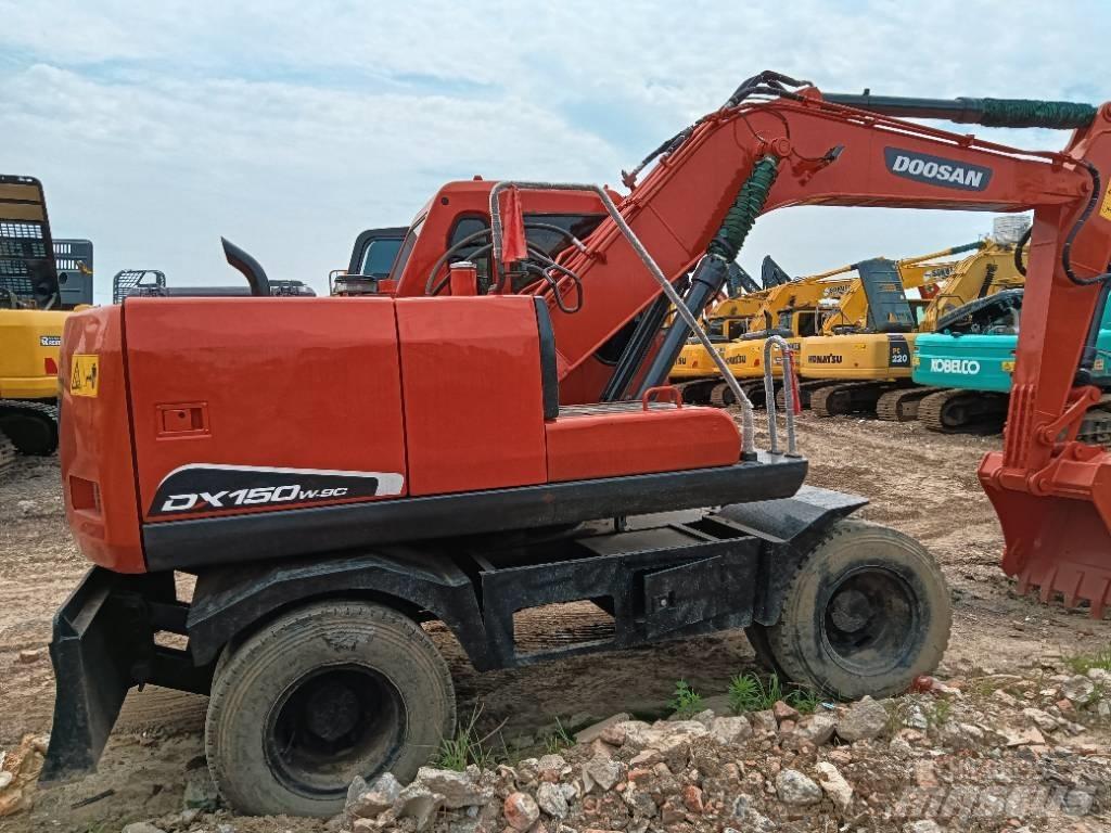 Doosan DH 150 W-7 履带挖掘机