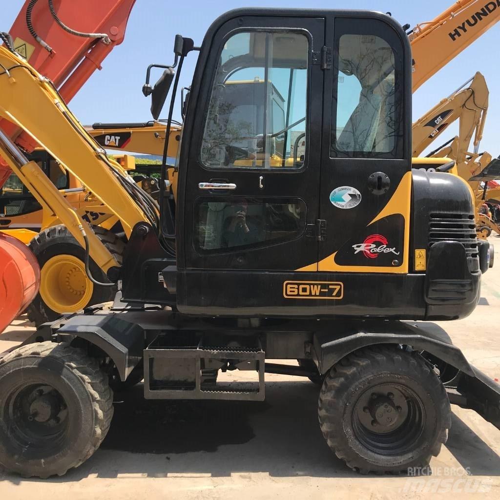 Hyundai Robex 60-7 轮式挖掘机