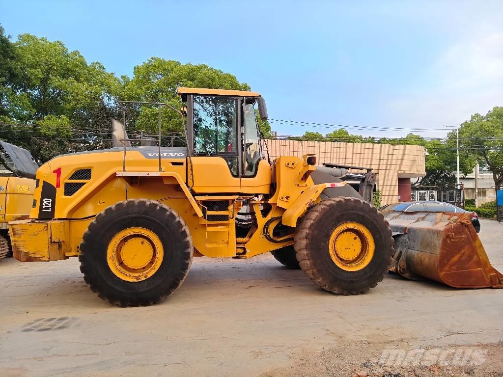 Volvo L 120 轮式装载机