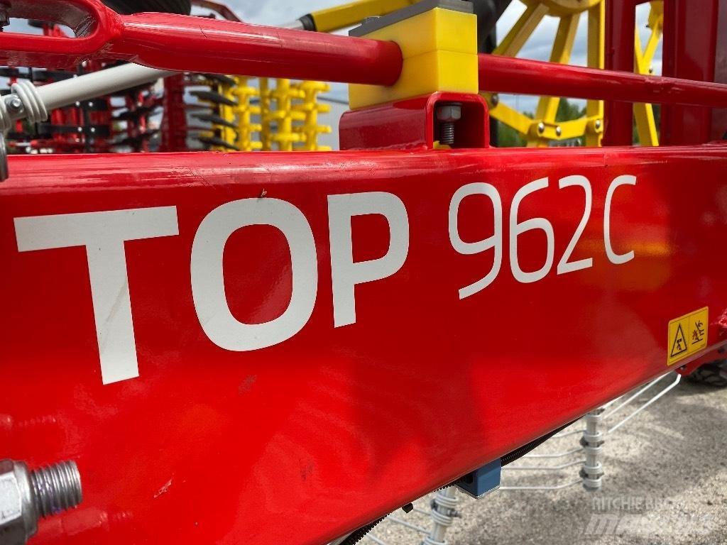 Pöttinger Top 962 c 料堆整形机