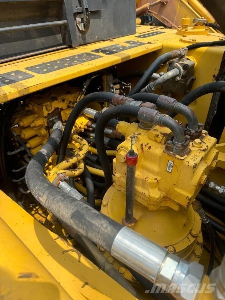 Komatsu PC 400-8 履带挖掘机