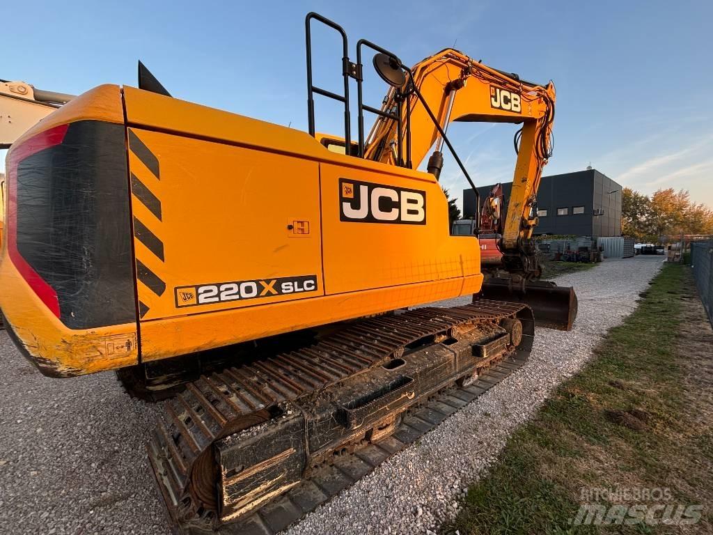 JCB 220 履带挖掘机