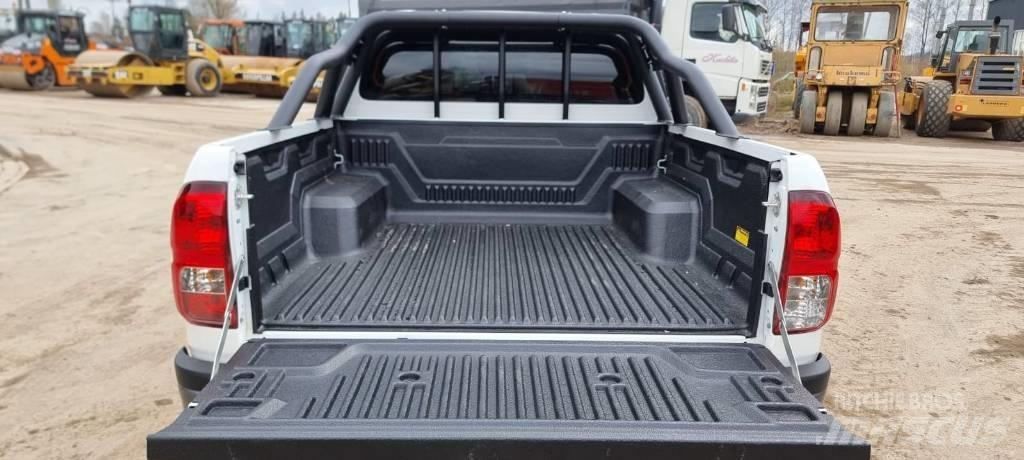 Toyota Hilux 皮卡车