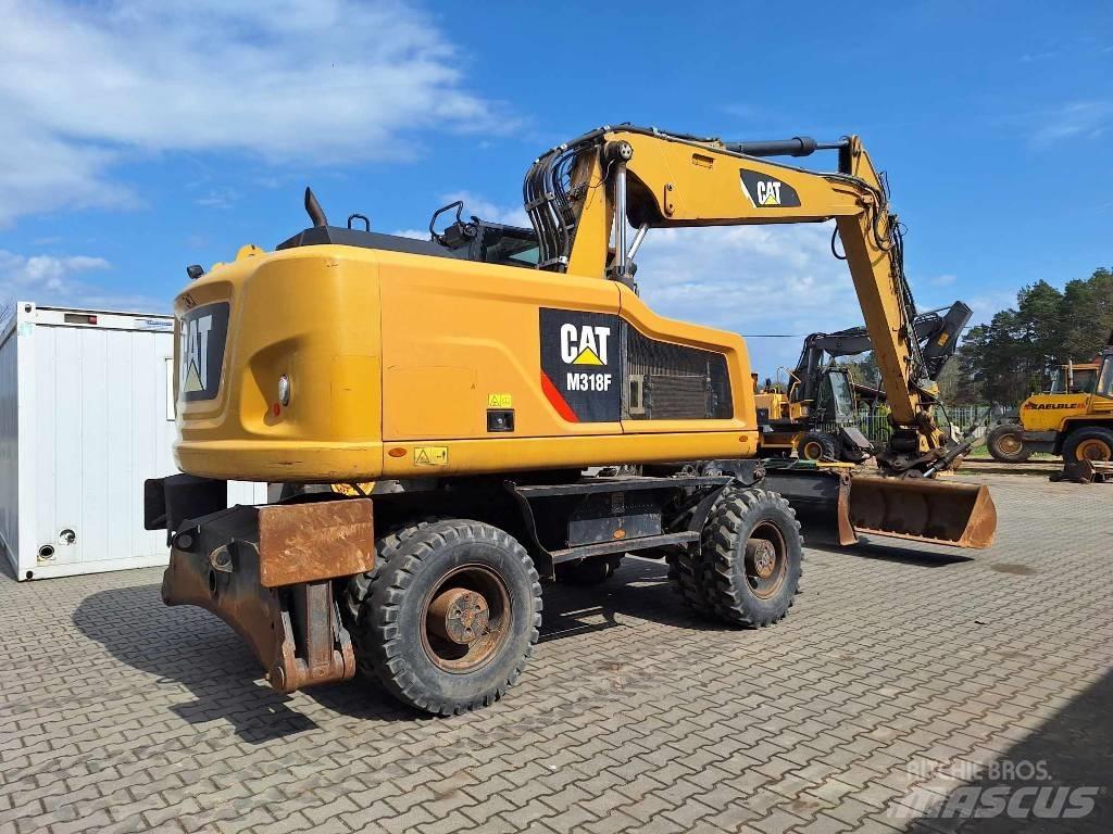 CAT M 318 F 轮式挖掘机