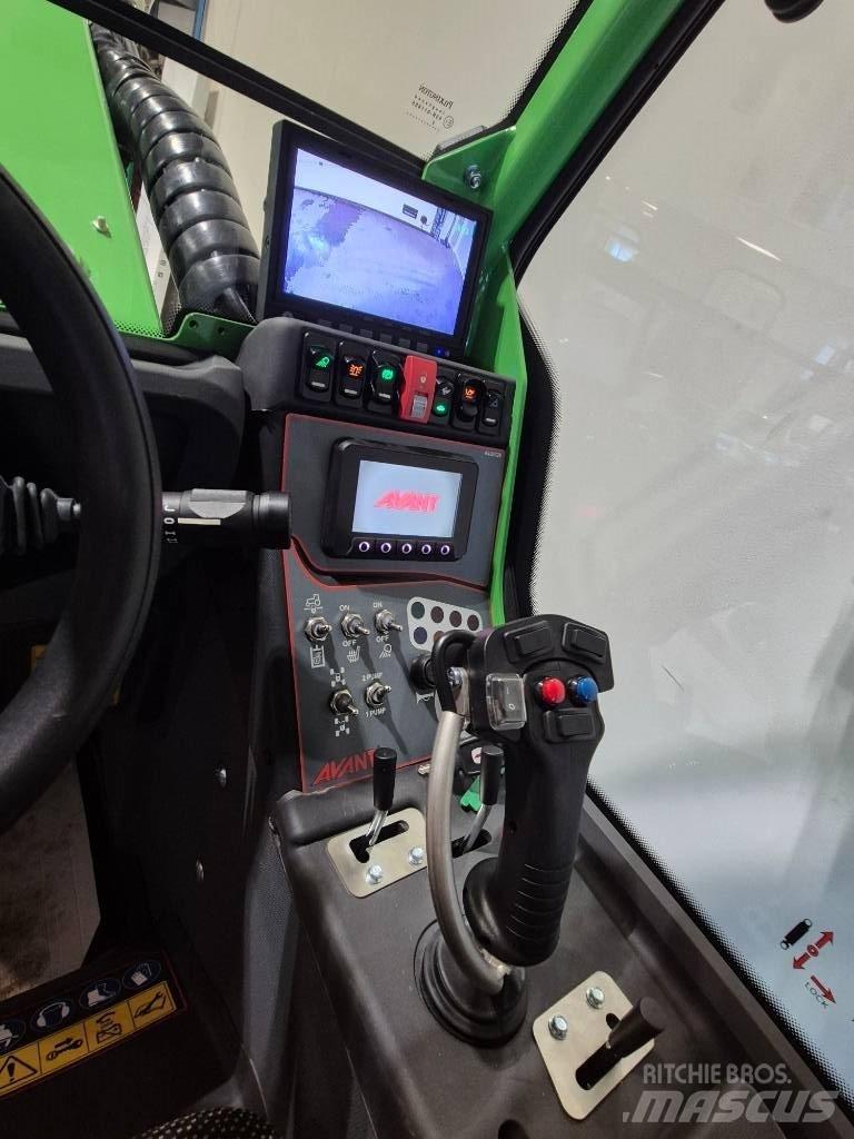Avant 640 滑移装载机