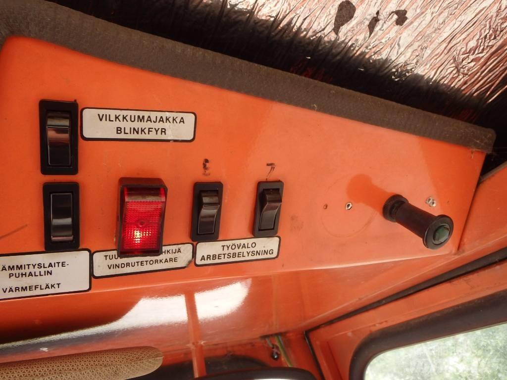 Kubota L 245 DT 小型拖拉机