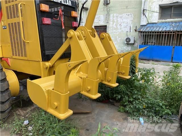 CAT 140 H 平地机/推土机