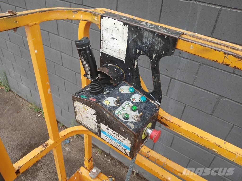 Haulotte Compact 12 剪叉式升降机