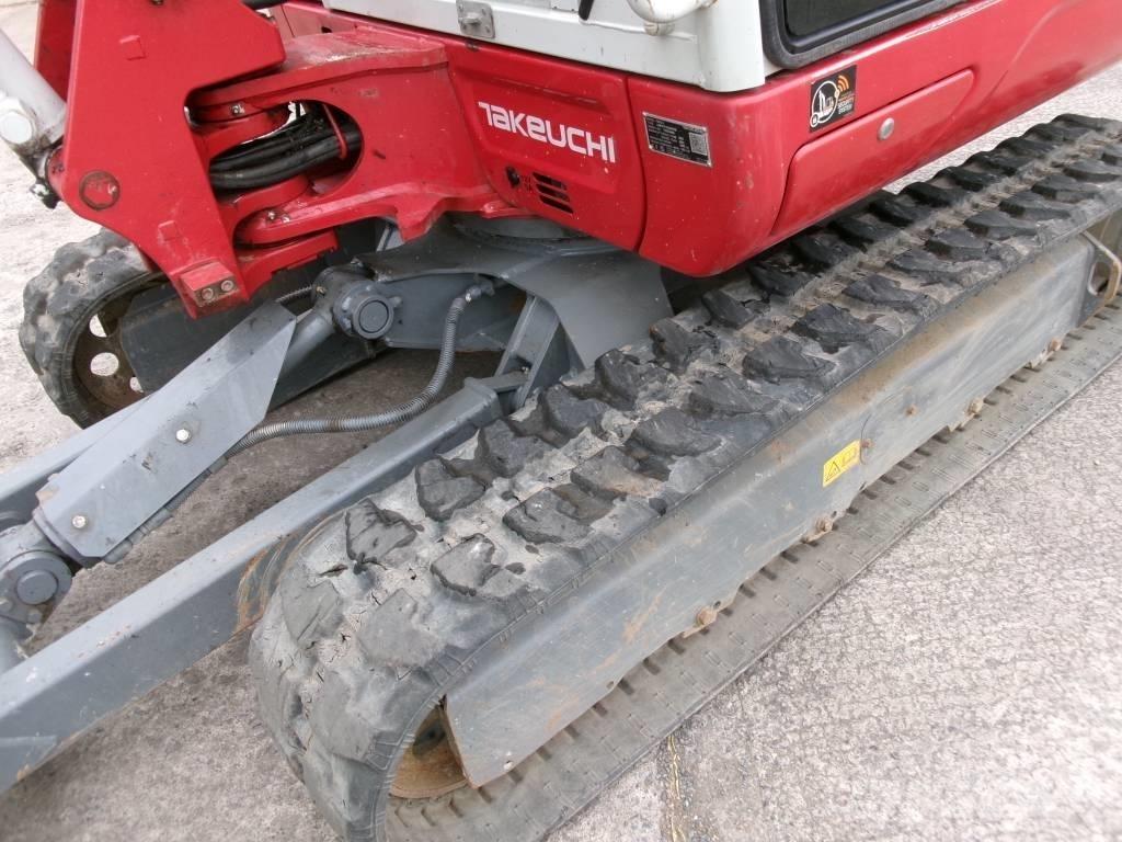 Takeuchi TB235-2 小型挖掘机