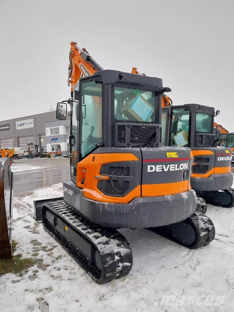 Develon DX63-7 小型挖掘机